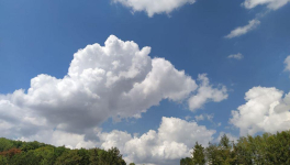 Et un nuage passe