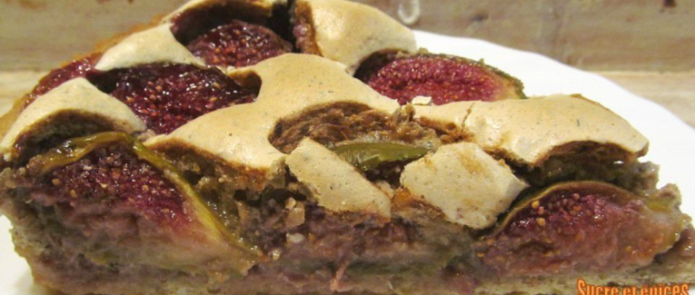 Tarte macaronée aux figues et aux noix 