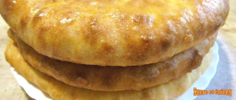 Tartes ossètes aux pommes de terre et au fromage (Kartofdjine)