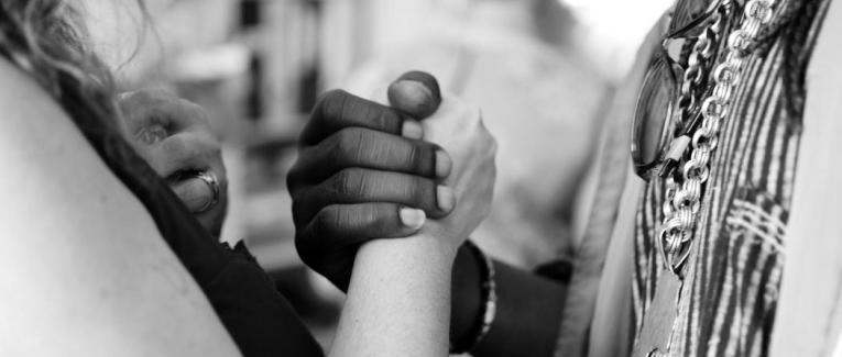 ENTRE NOUS
