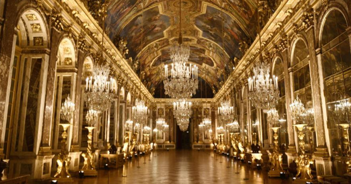 C'est pas VERSAILLES ici....