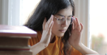 Soulagement de la Fatigue Oculaire : Méthodes Manuelles vs. Avancées 