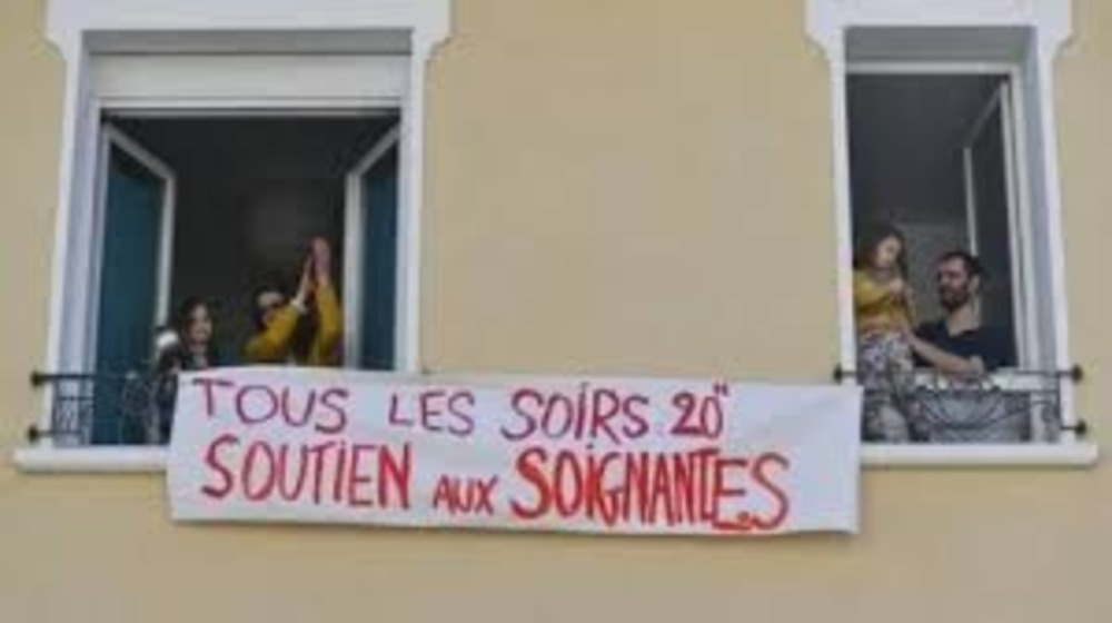 Les personnels de santé sont applaudis à 20h00.