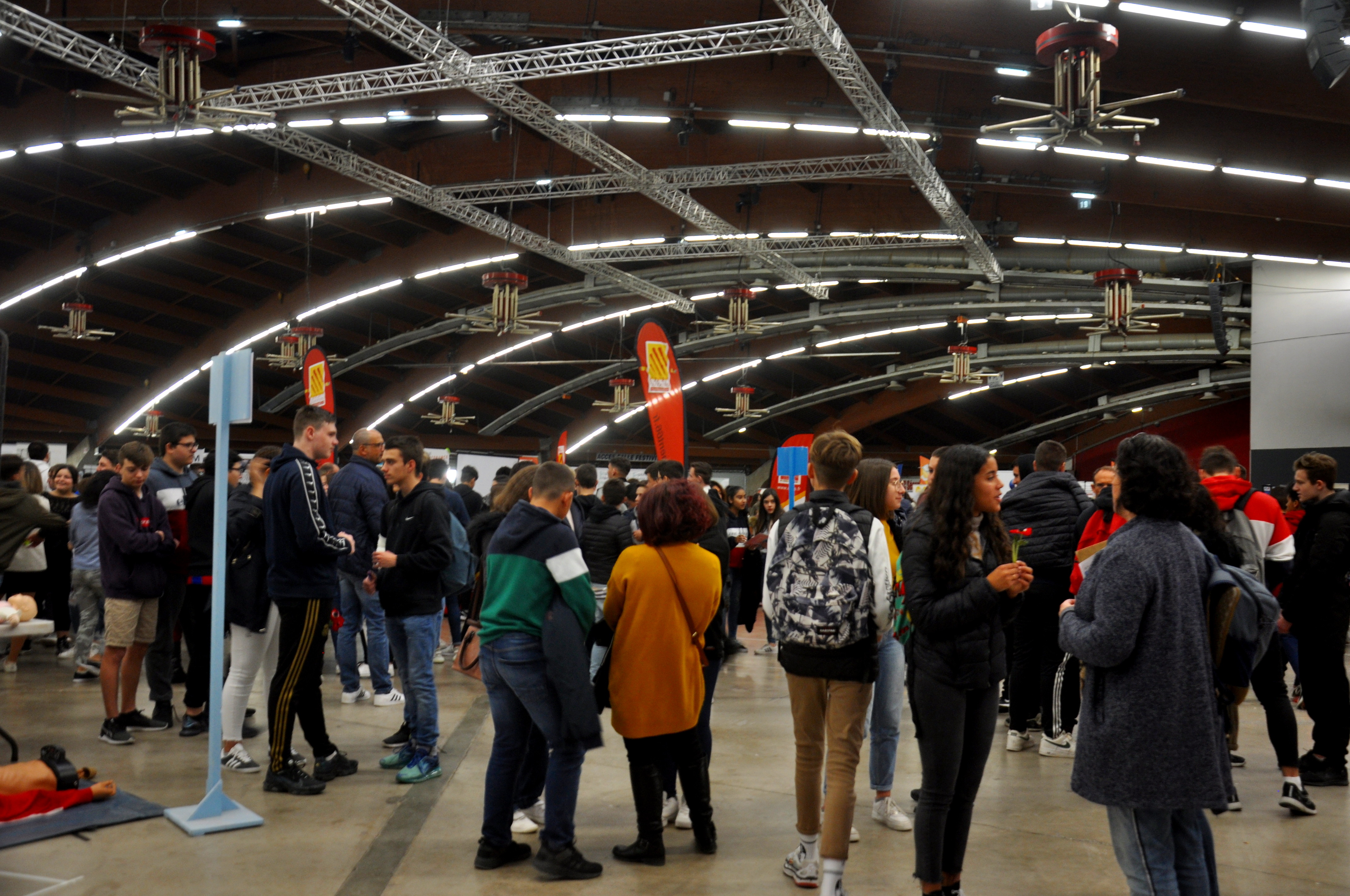 Le forum est rempli de jeunes